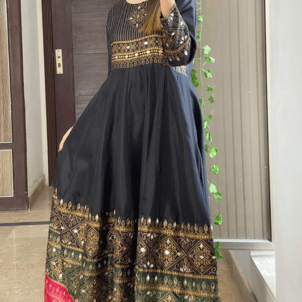 Gul-e-Rana Maxi 2pc : Black🖤 - Virsa