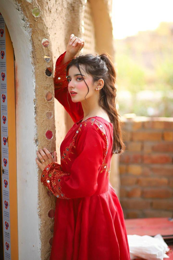 Anar kali in red